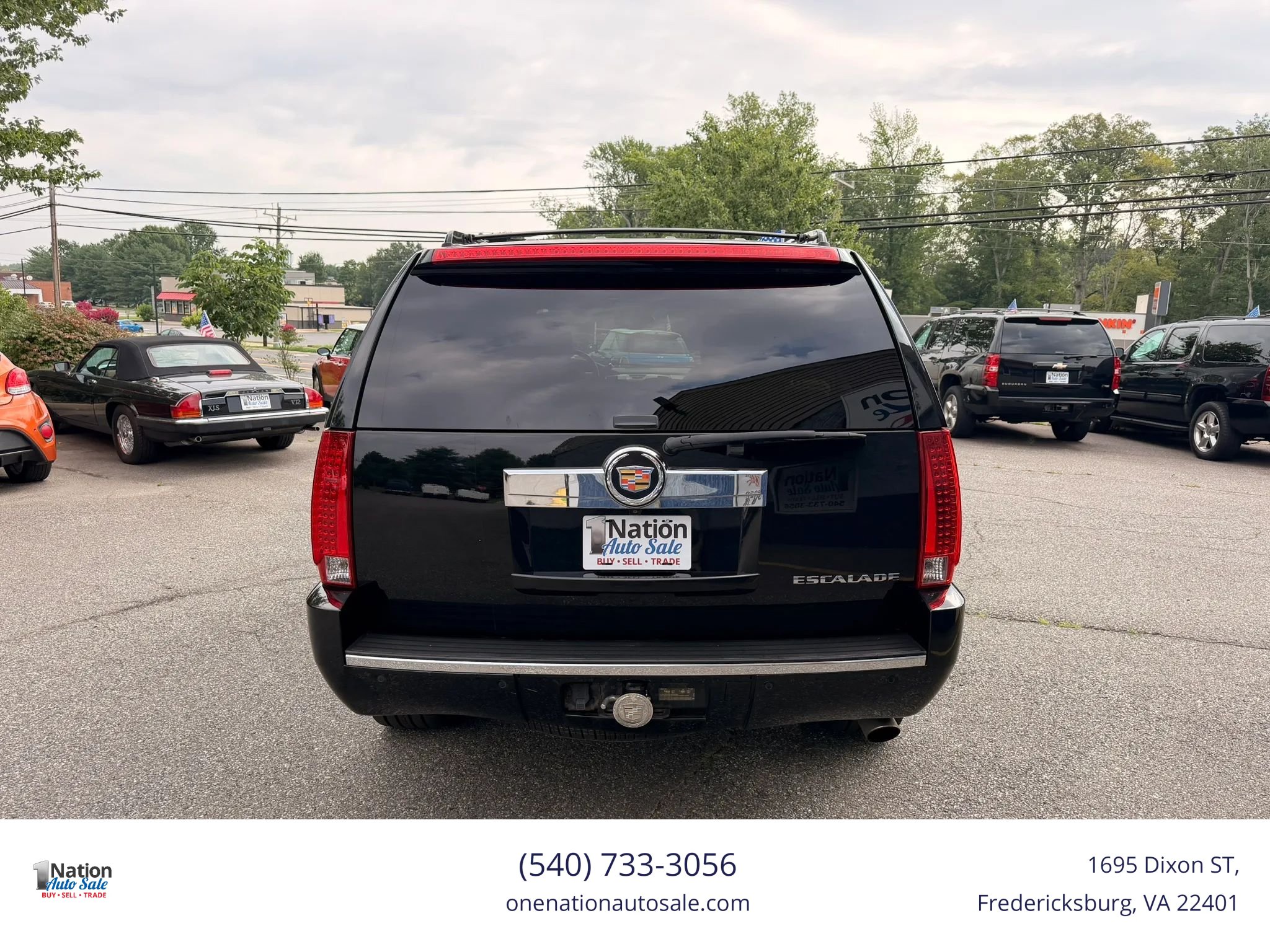 Used 2013 Cadillac Escalade Luxury AWD/4WD image 5
