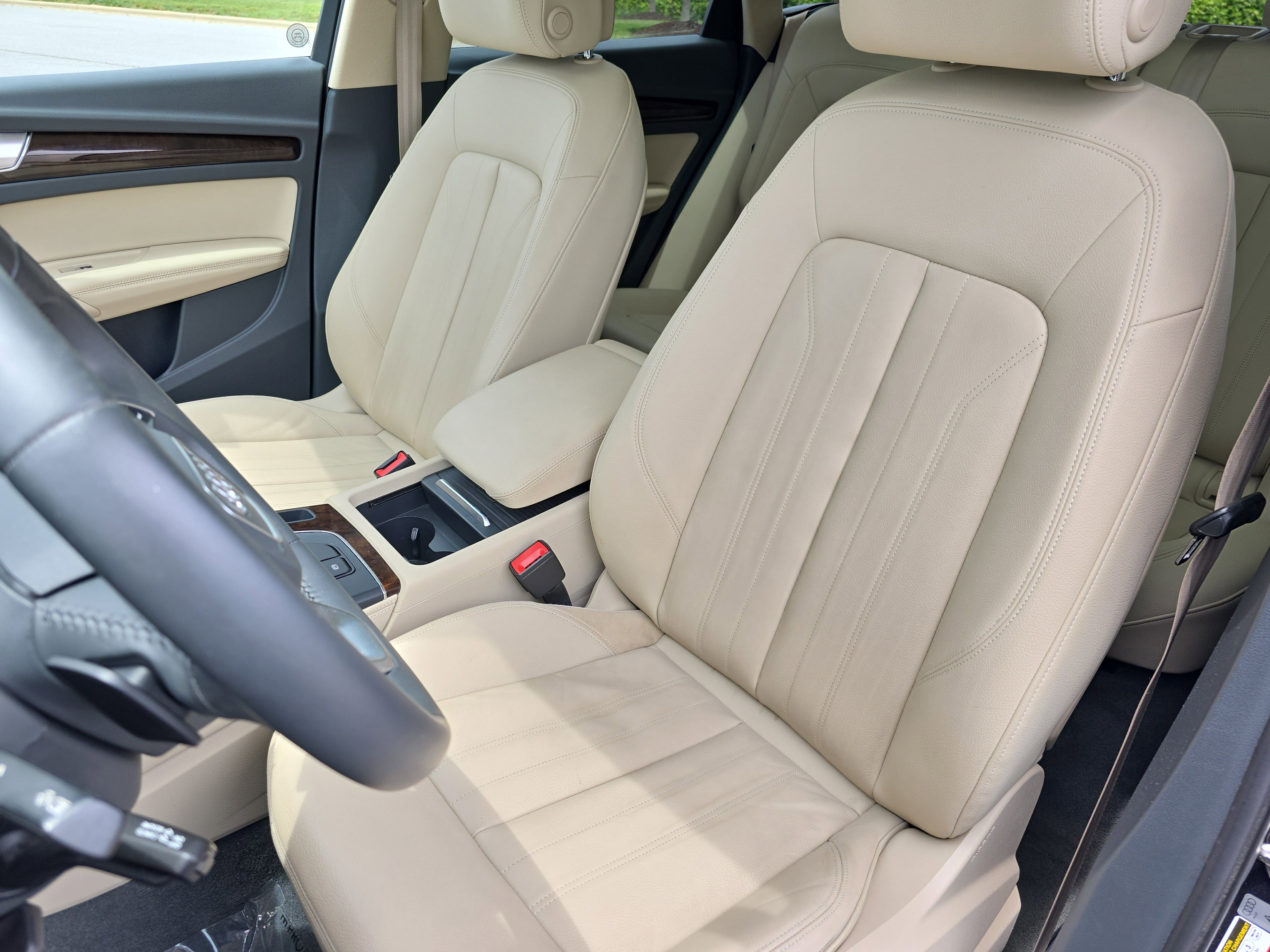 Used 2020 Audi Q5 2.0T Premium Plus w/ Premium Plus Package AWD/4WD image 15