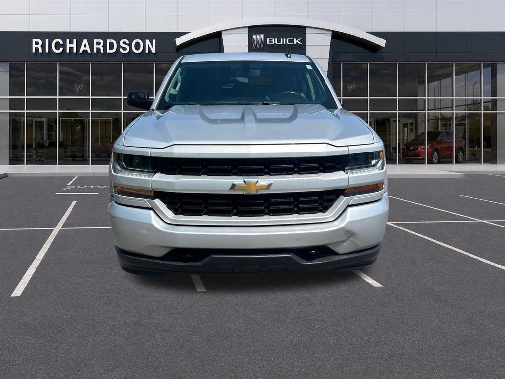 Used 2018 Chevrolet Silverado 1500 Custom w/ Custom Value Package AWD/4WD image 10