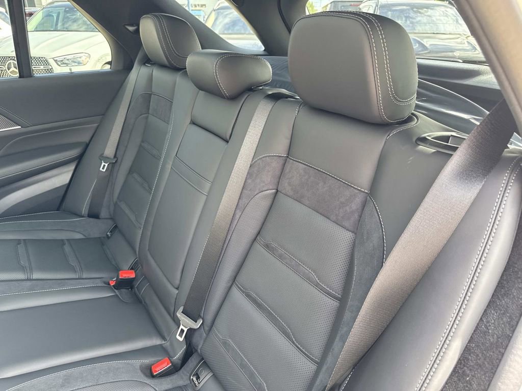 New 2026 Mercedes-Benz GLE 53 AMG 4MATIC image 14