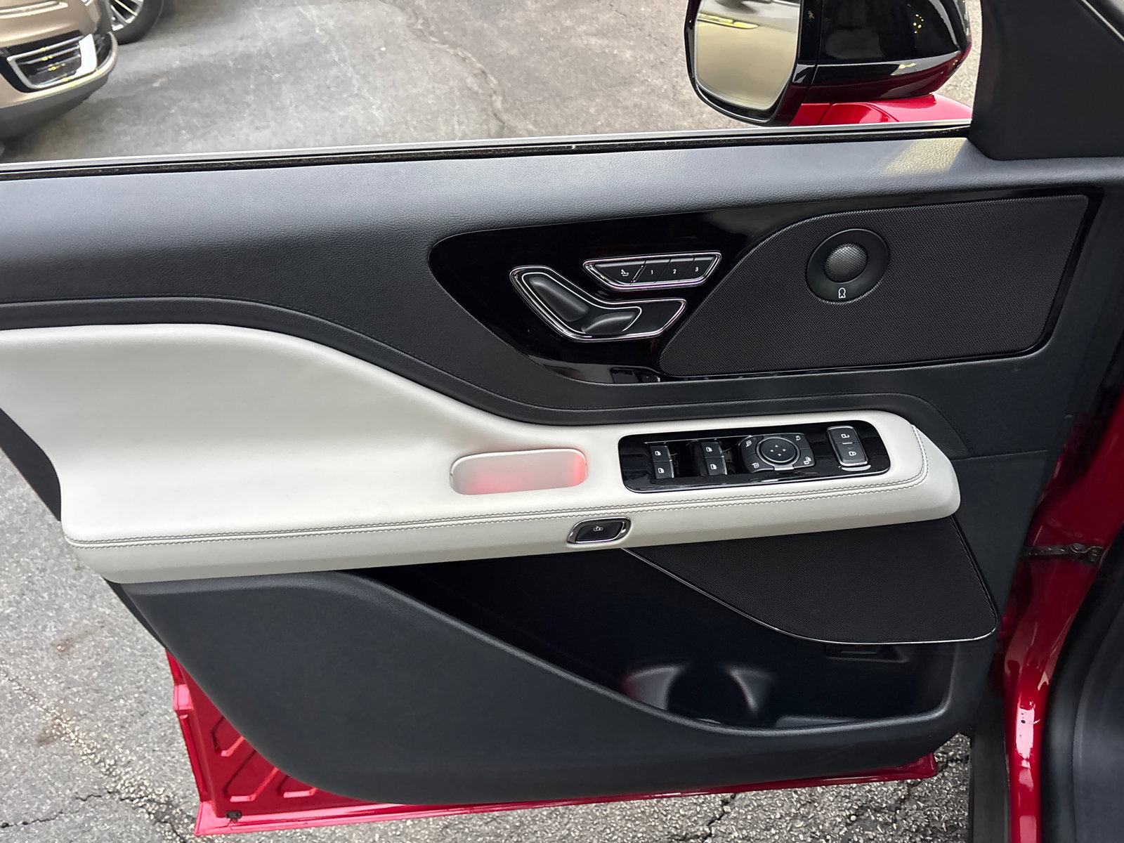 New 2026 Lincoln Aviator Reserve w/ Illumination Package image 11