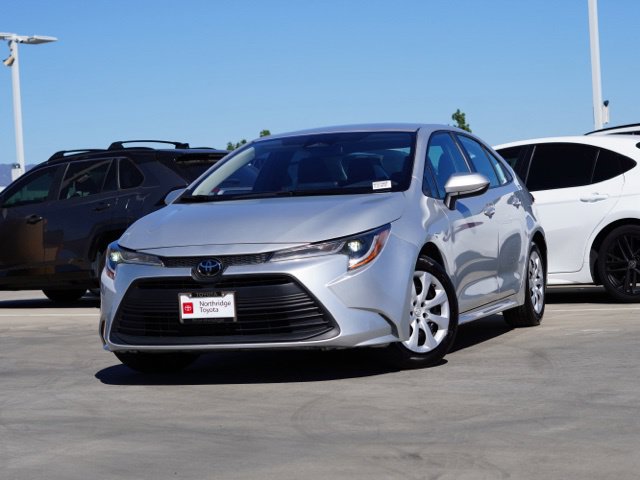 Used 2024 Toyota Corolla LE FWD image 4