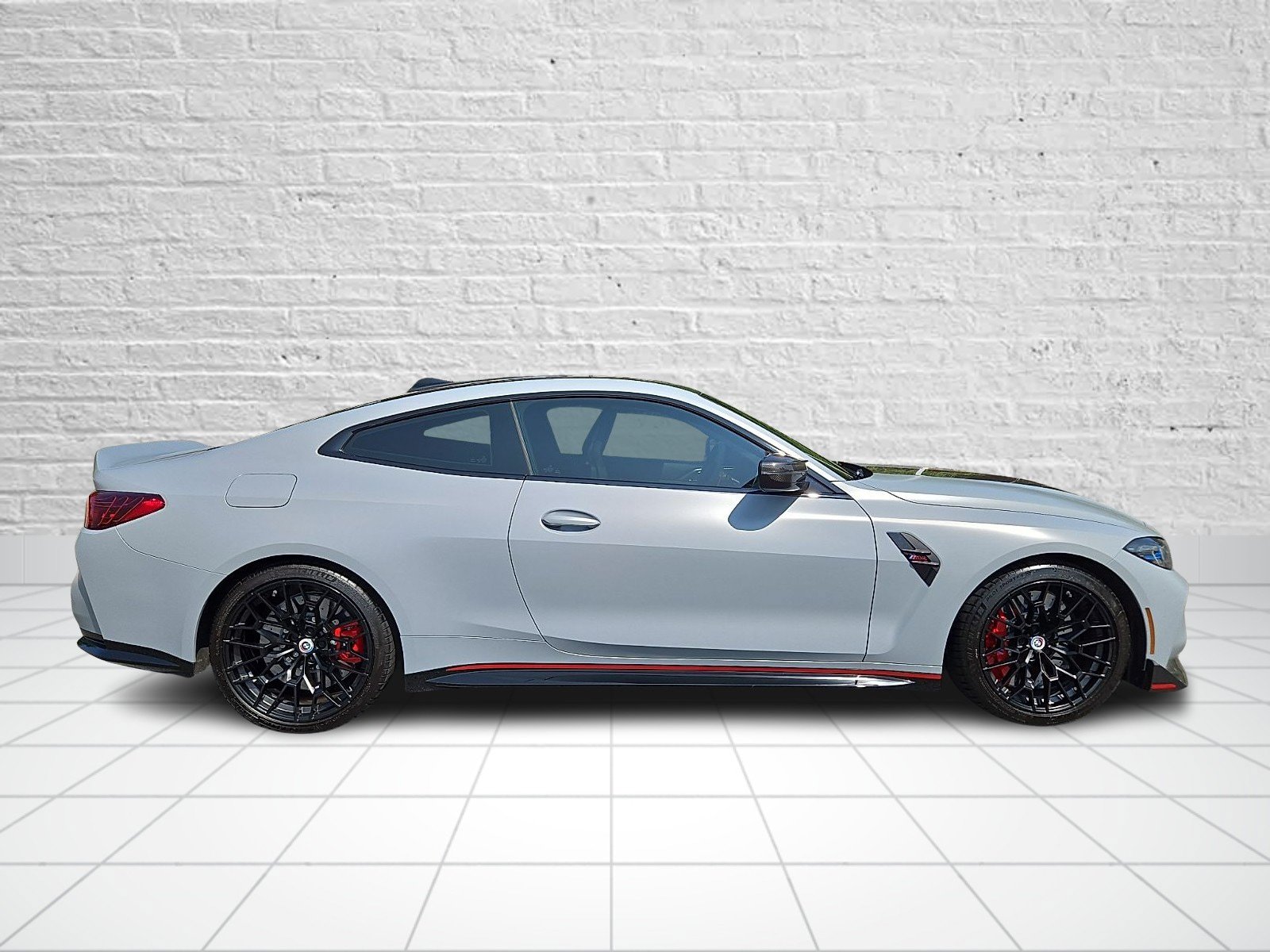 Used 2023 BMW M4 CSL RWD image 7