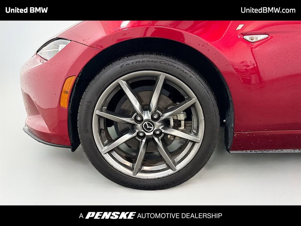 Used 2021 MAZDA MX-5 Miata RF Grand Touring RWD image 2