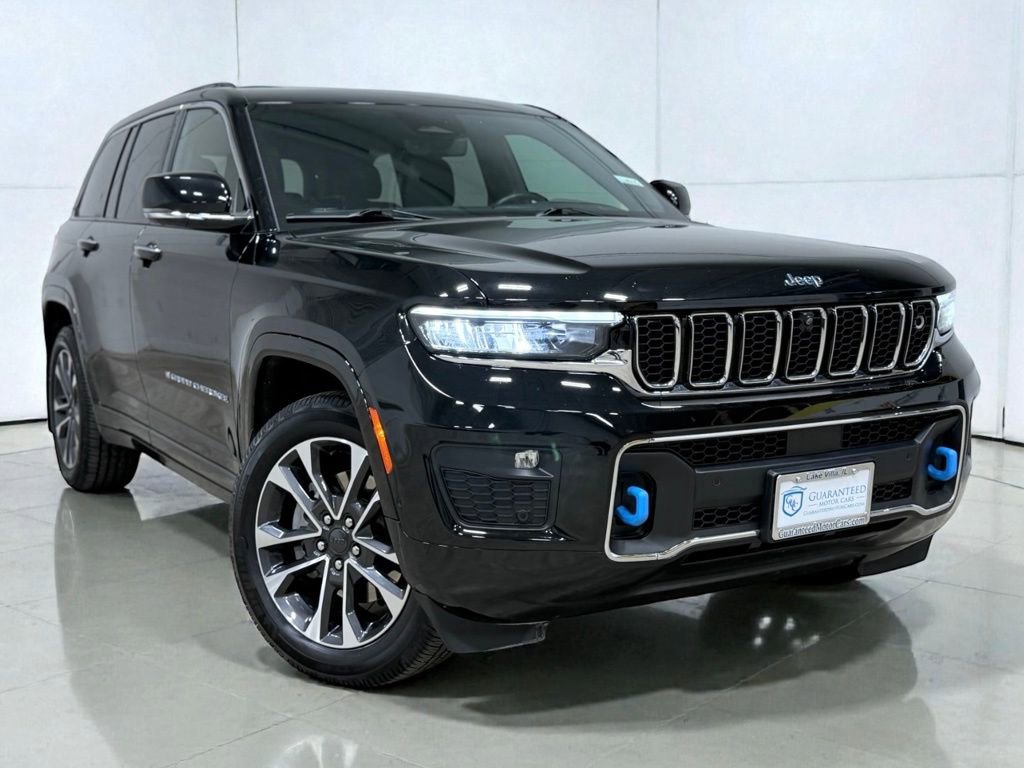 Used 2023 Jeep Grand Cherokee Overland w/ Advanced Protech Group III image 5