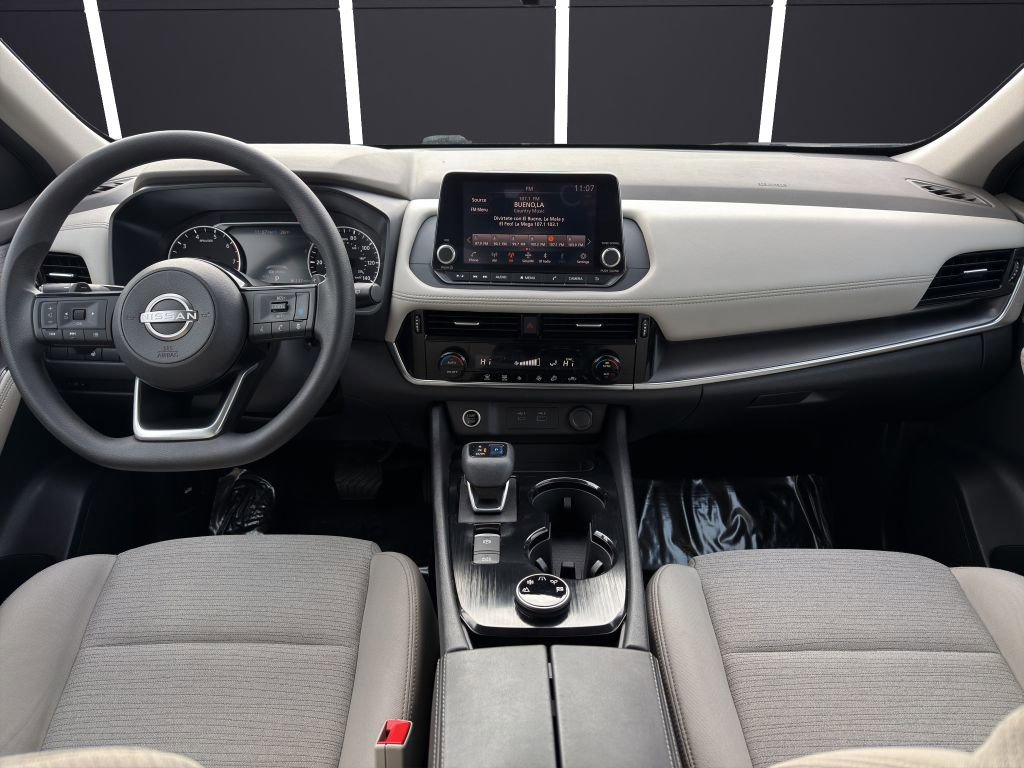 Used 2022 Nissan Rogue SV image 13