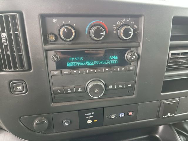 Used 2016 GMC Savana 2500 RWD image 7