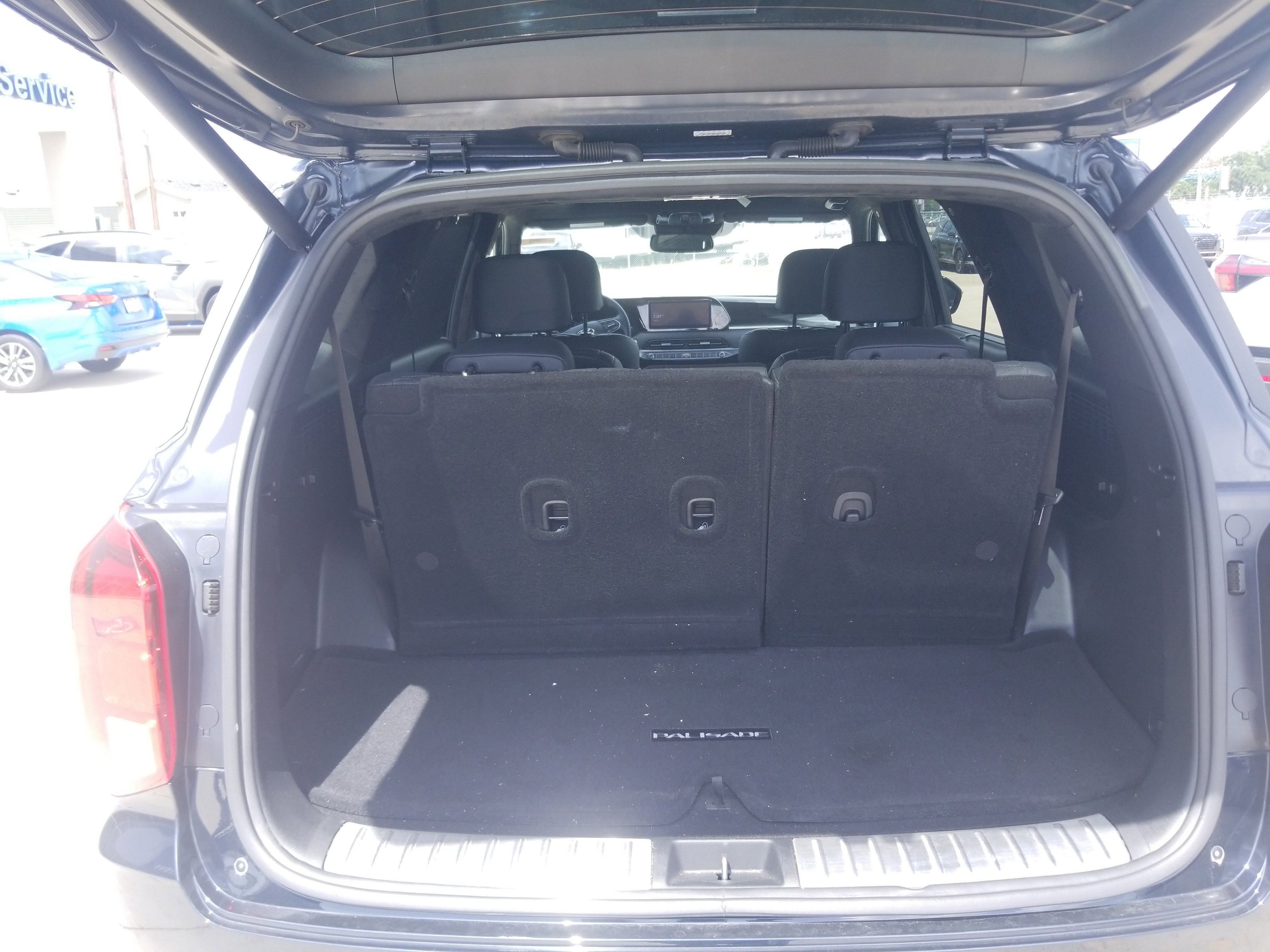 Used 2022 Hyundai Palisade Calligraphy image 13