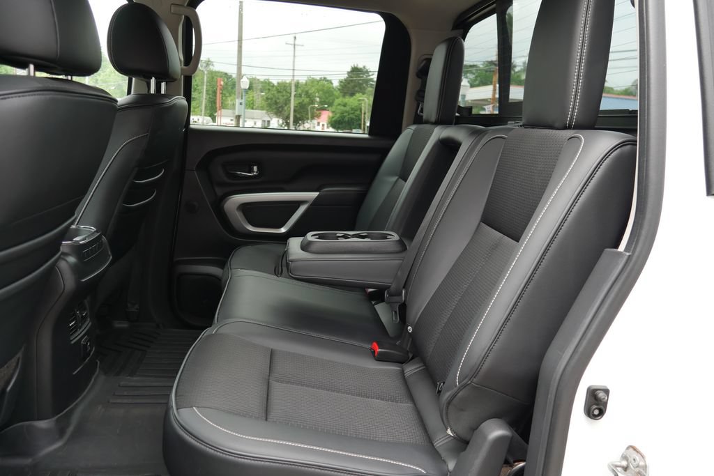 Used 2018 Nissan Titan PRO-4X AWD/4WD image 13
