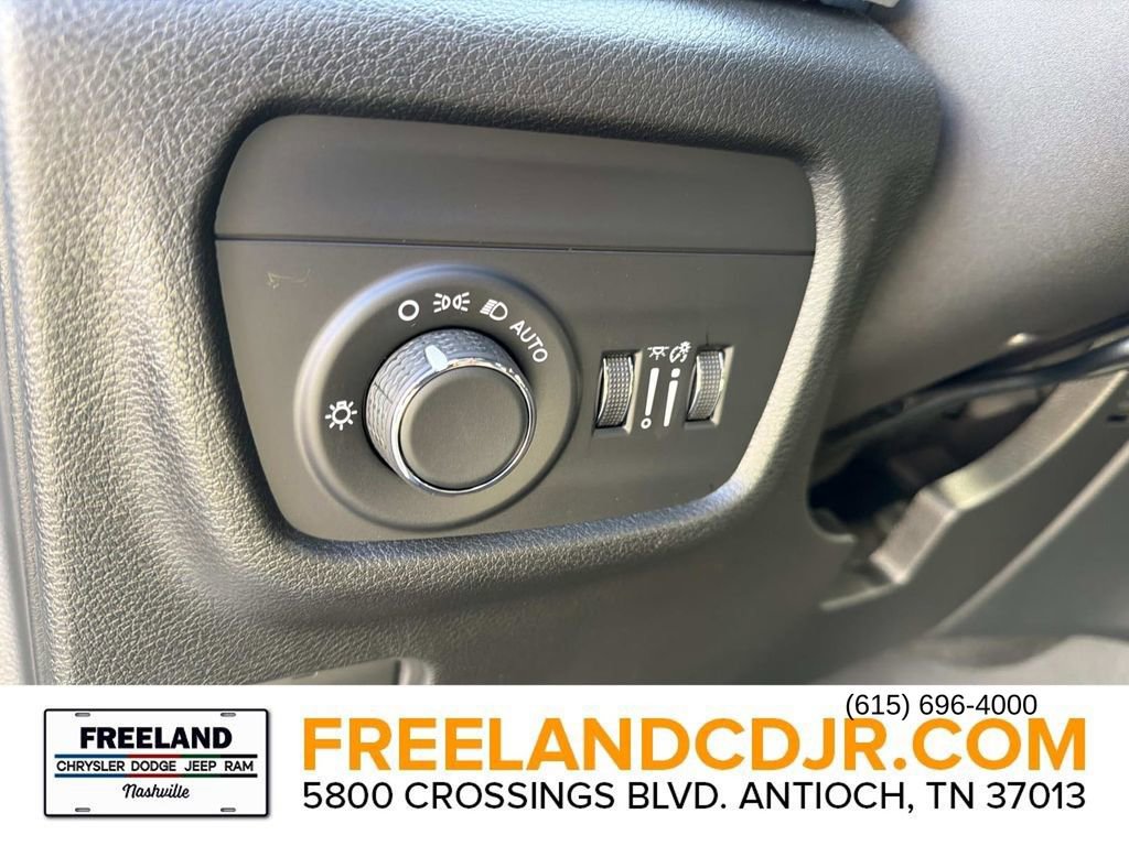 New 2025 Jeep Grand Cherokee 4WD image 21