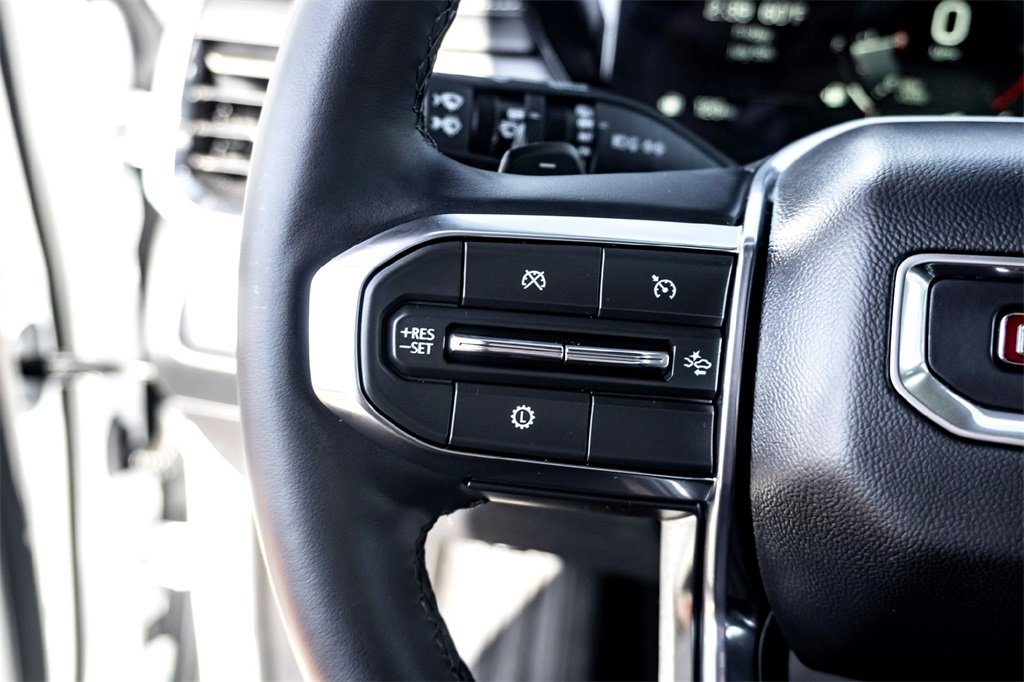 Used 2025 GMC Acadia Elevation image 18