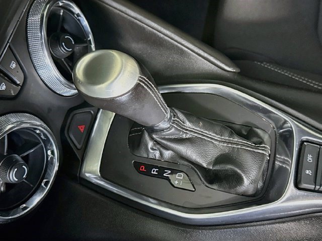 Used 2020 Chevrolet Camaro LT RWD image 19