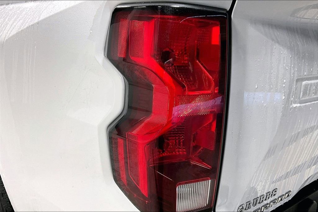 Used 2025 Chevrolet Colorado W/T image 40