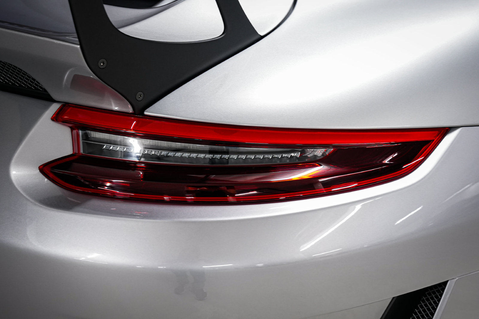 Used 2019 Porsche 911 GT3 RS RWD image 35