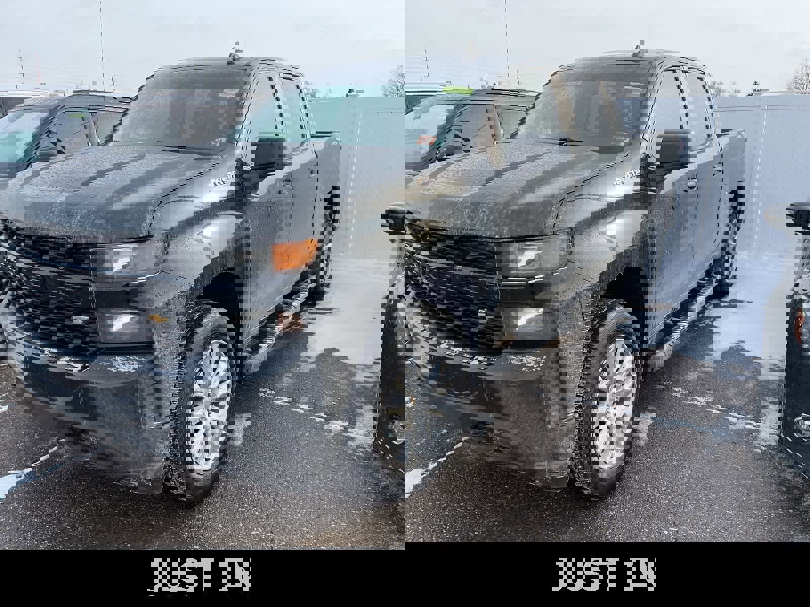 Used 2022 Chevrolet Silverado 1500 Custom image 1