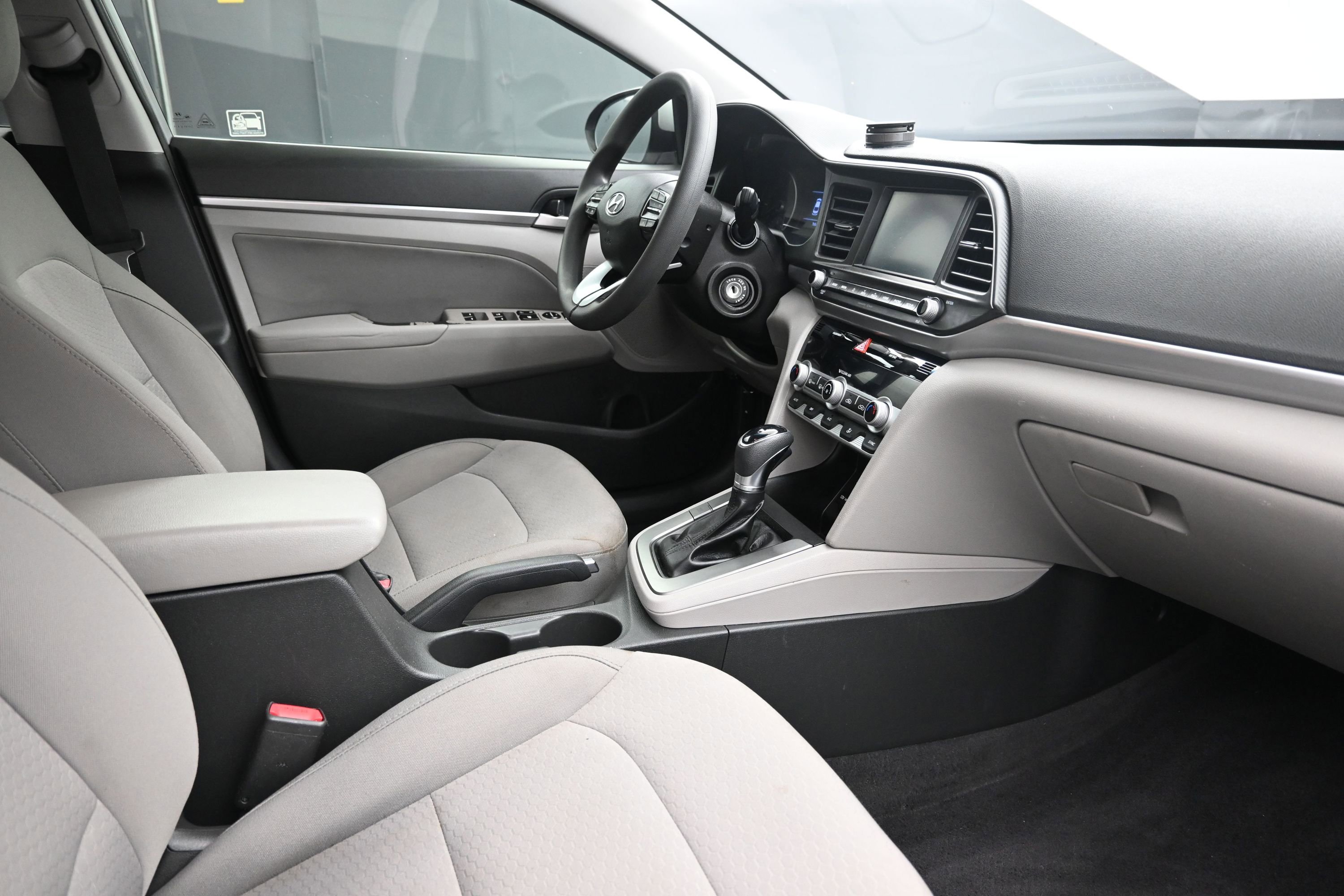 Used 2020 Hyundai Elantra SEL FWD image 26