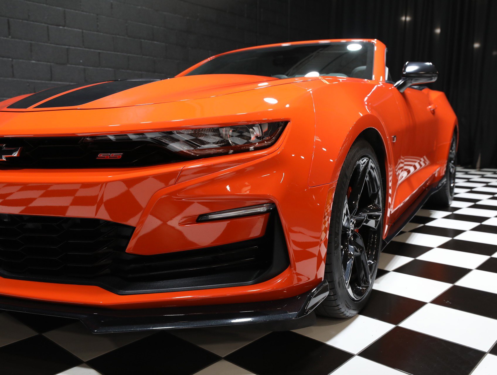 Used 2020 Chevrolet Camaro SS RWD image 16