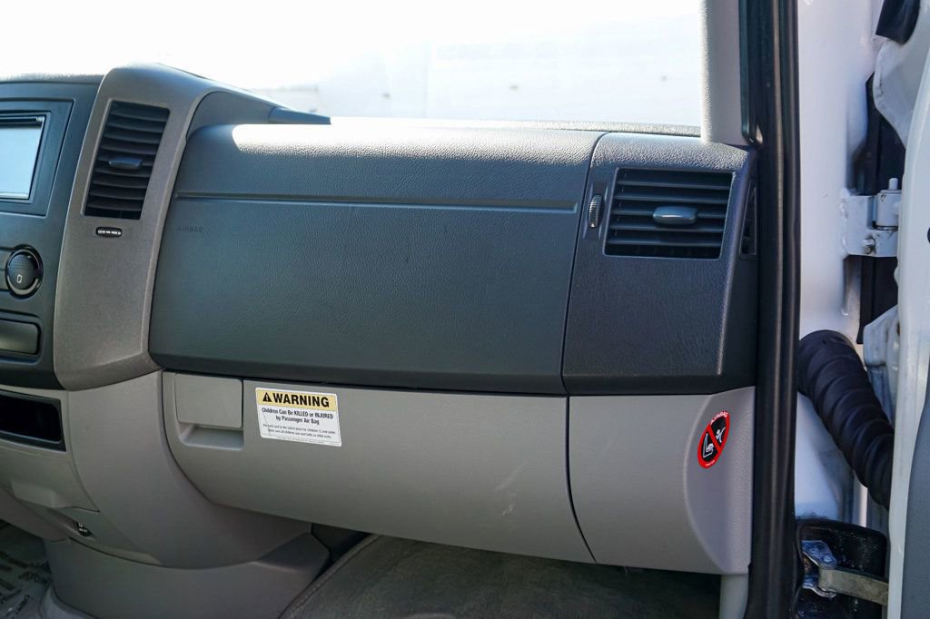 Used 2015 Mercedes-Benz Sprinter 2500 image 78
