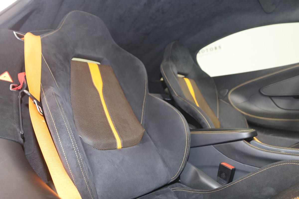 Used 2020 McLaren 570S Coupe RWD image 15