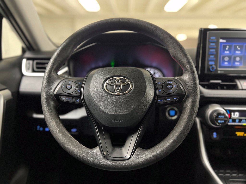 Certified 2022 Toyota RAV4 XLE w/ Convenience Package FWD image 35