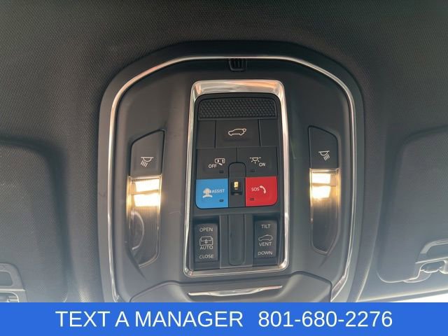 Used 2023 Jeep Grand Cherokee Altitude AWD/4WD image 22