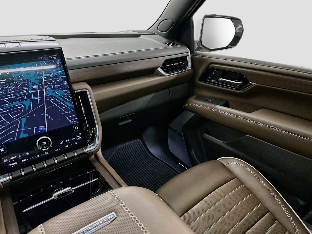Used 2025 GMC Yukon XL Denali Ultimate AWD/4WD image 24