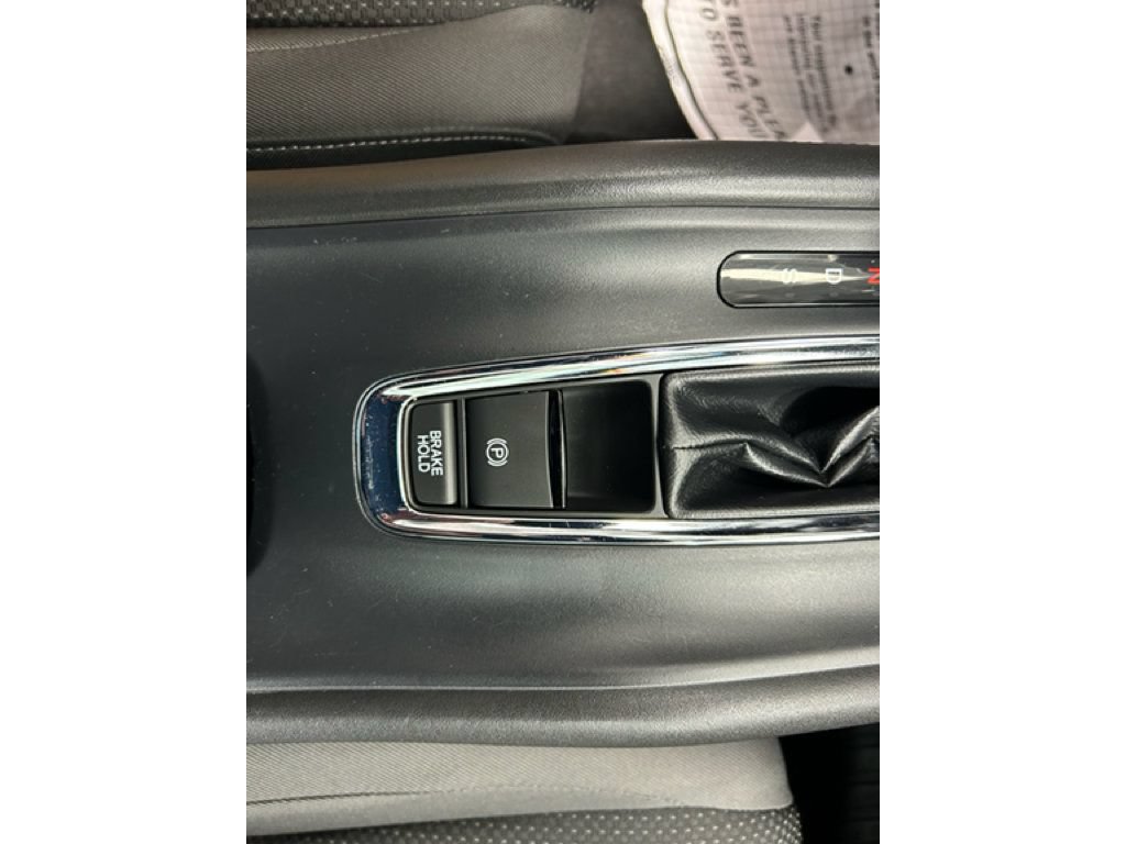 Used 2021 Honda HR-V Sport image 15