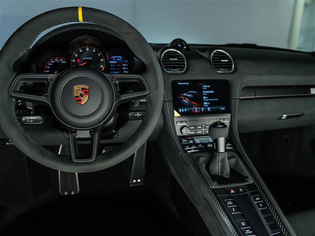 Used 2025 Porsche 718 Cayman GT4 RS image 21
