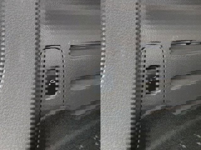 Used 2013 Ford Edge Limited AWD/4WD image 17