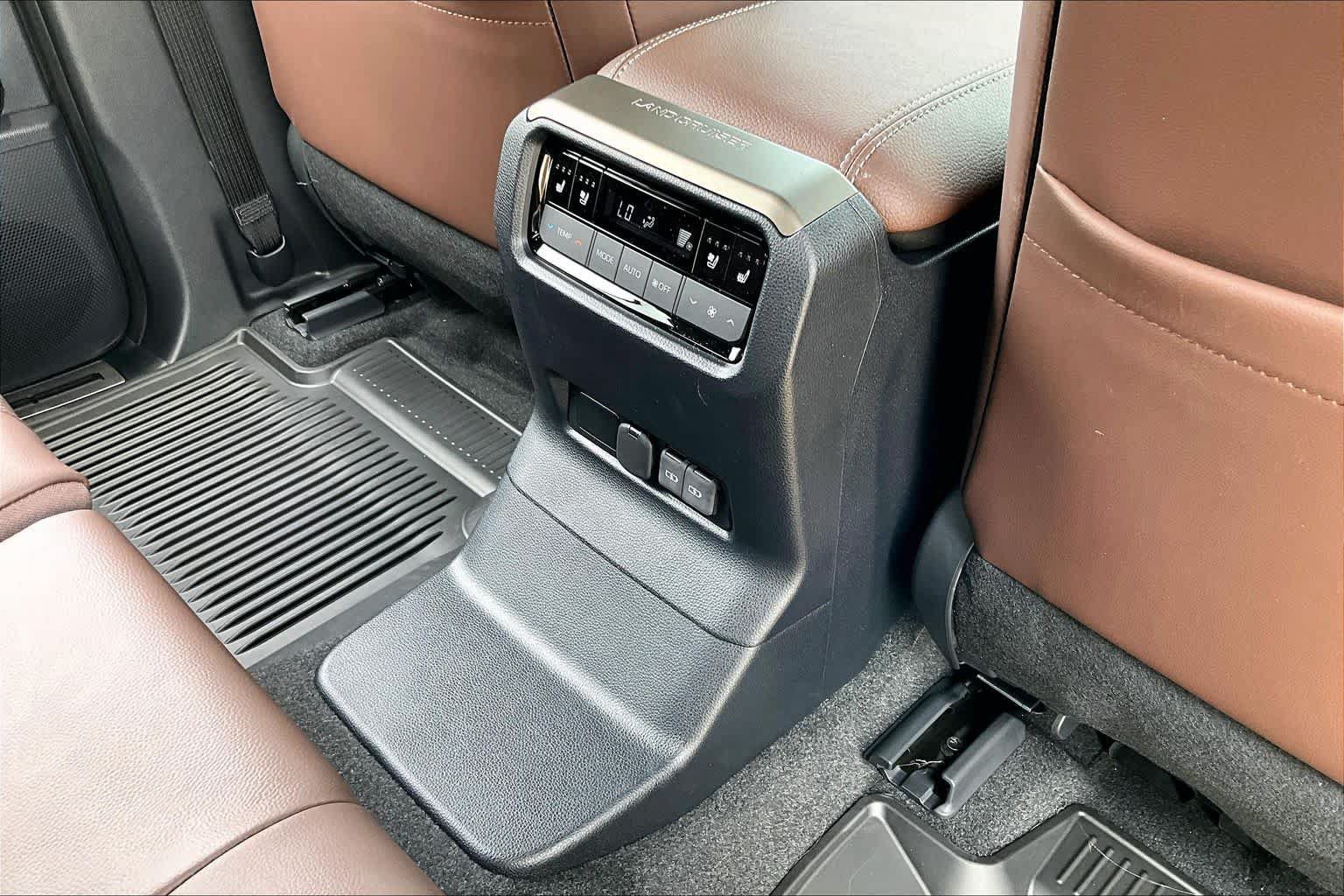 Used 2027 Toyota Land Cruiser w/ Premium Package AWD/4WD image 10