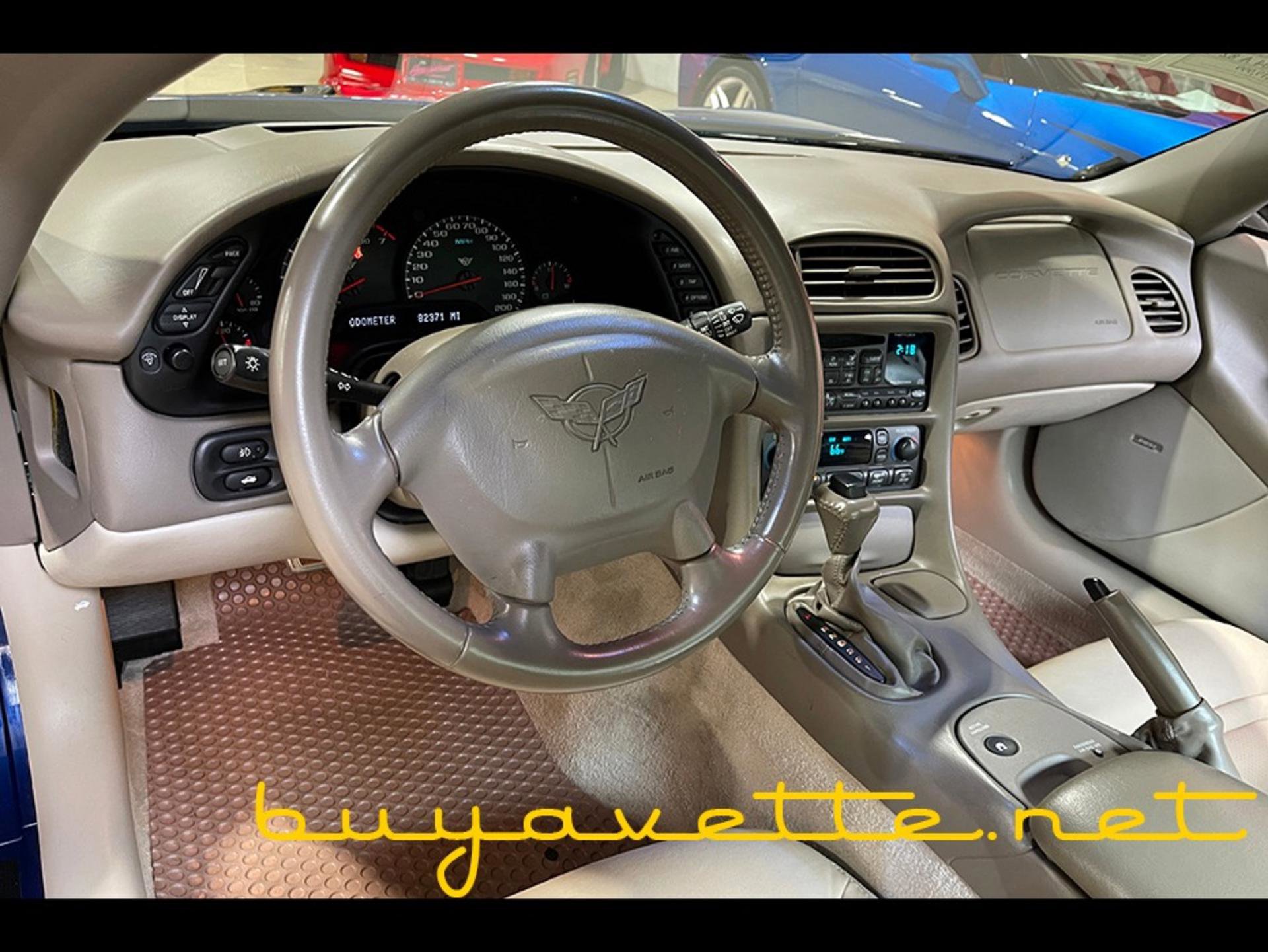 Used 2004 Chevrolet Corvette Coupe w/ Preferred Equipment Group image 12