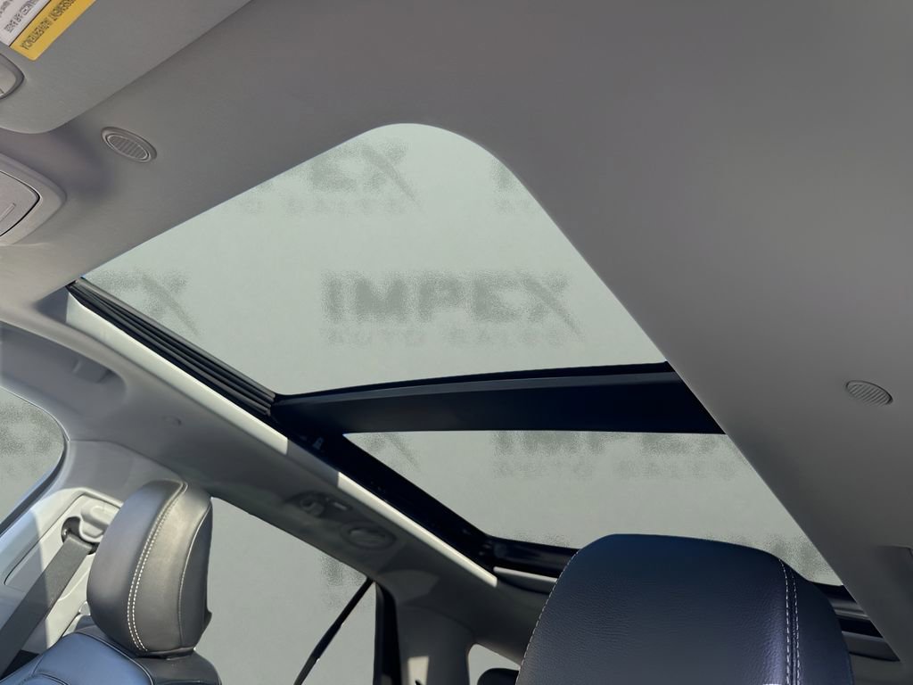 Used 2021 Ford Explorer Limited w/ Hybrid Equipment Group 310A image 12