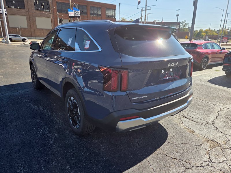 New 2026 Kia Sorento S AWD/4WD image 5