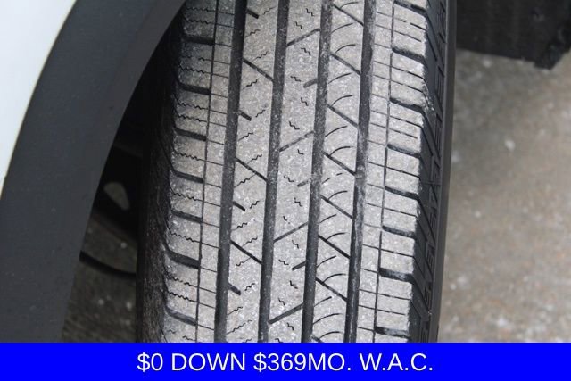 Used 2021 GMC Acadia SLE w/ Driver Convenience Package image 12