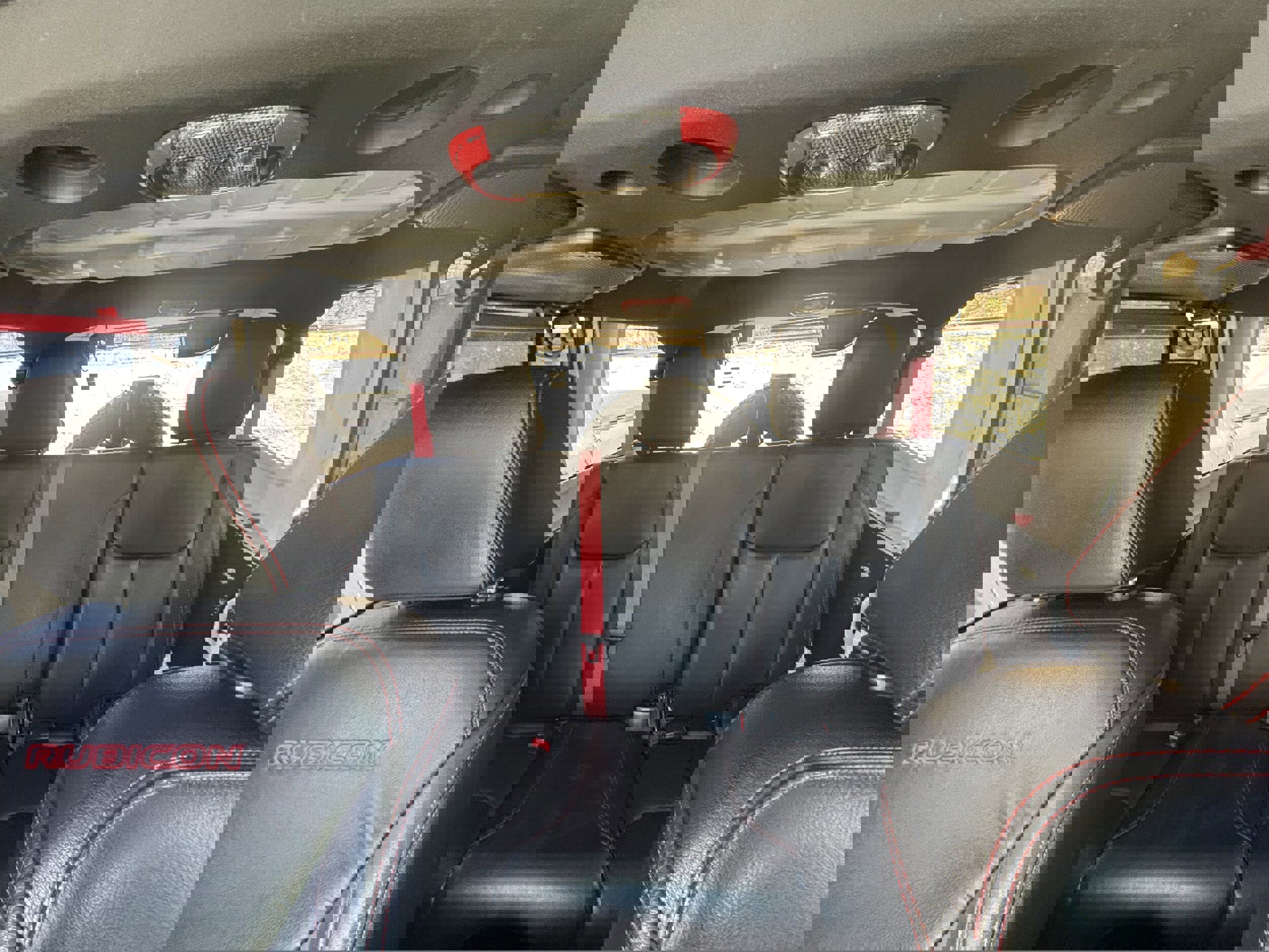 Used 2018 Jeep Wrangler Unlimited Rubicon image 13