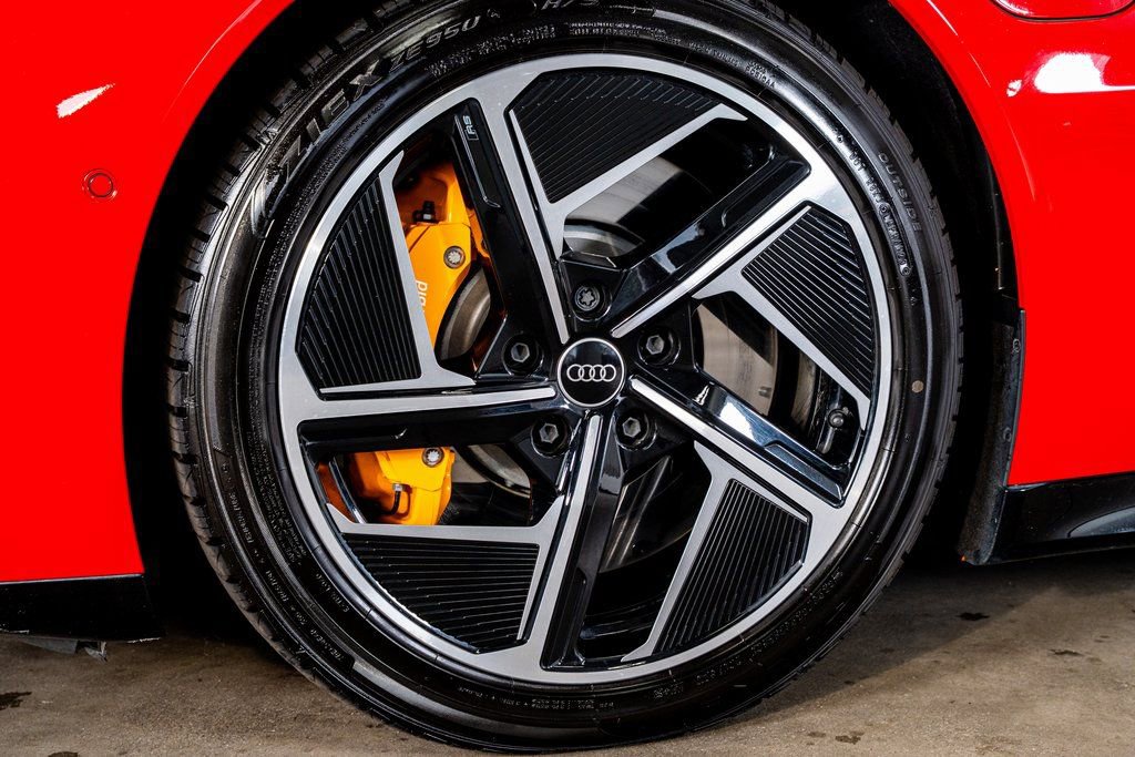 Used 2024 Audi RS e-tron GT w/ Carbon Performance Package image 10