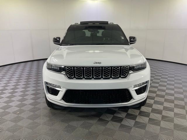 Used 2022 Jeep Grand Cherokee Summit w/ Adv Protech Group IV AWD/4WD image 2