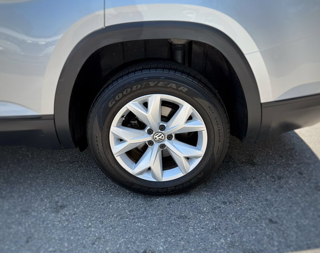 Used 2018 Volkswagen Atlas SE AWD/4WD image 16