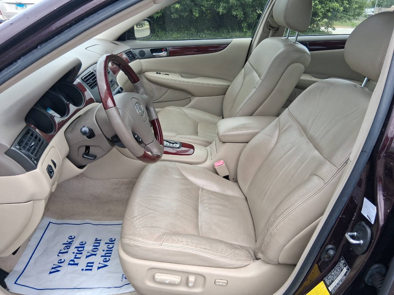 Used 2004 Lexus ES 330 w/ Premium Pkg FWD image 11