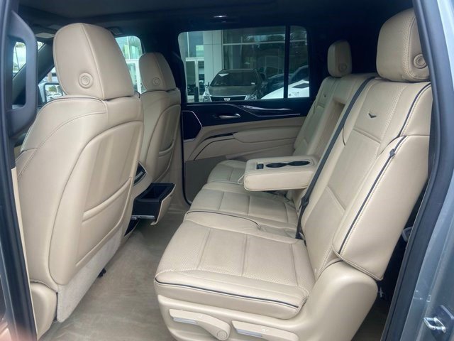 Certified 2023 Cadillac Escalade ESV Premium Luxury w/ Performance Package image 9
