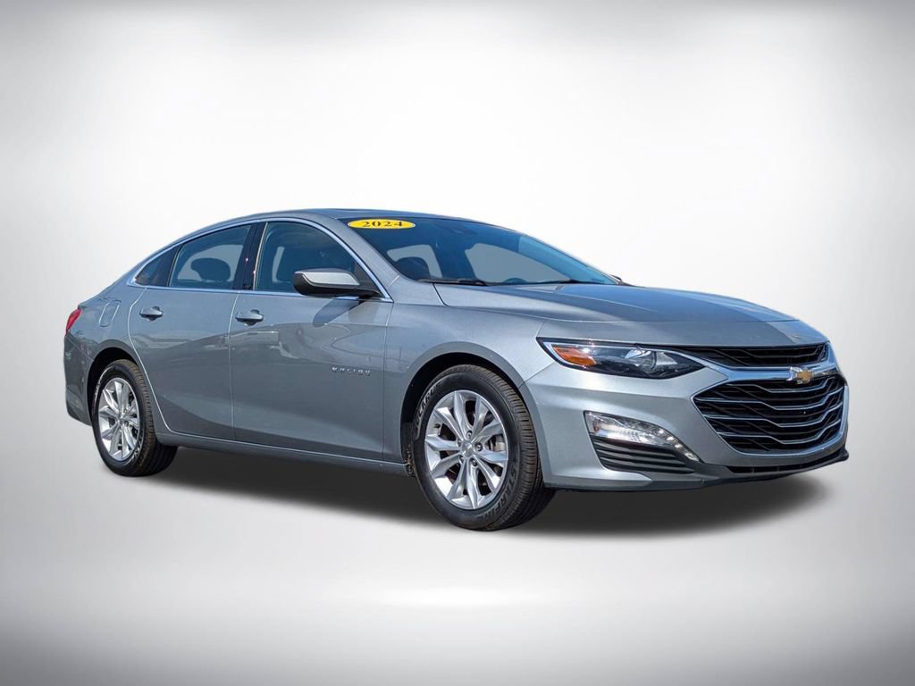 Used 2024 Chevrolet Malibu LT FWD image 2