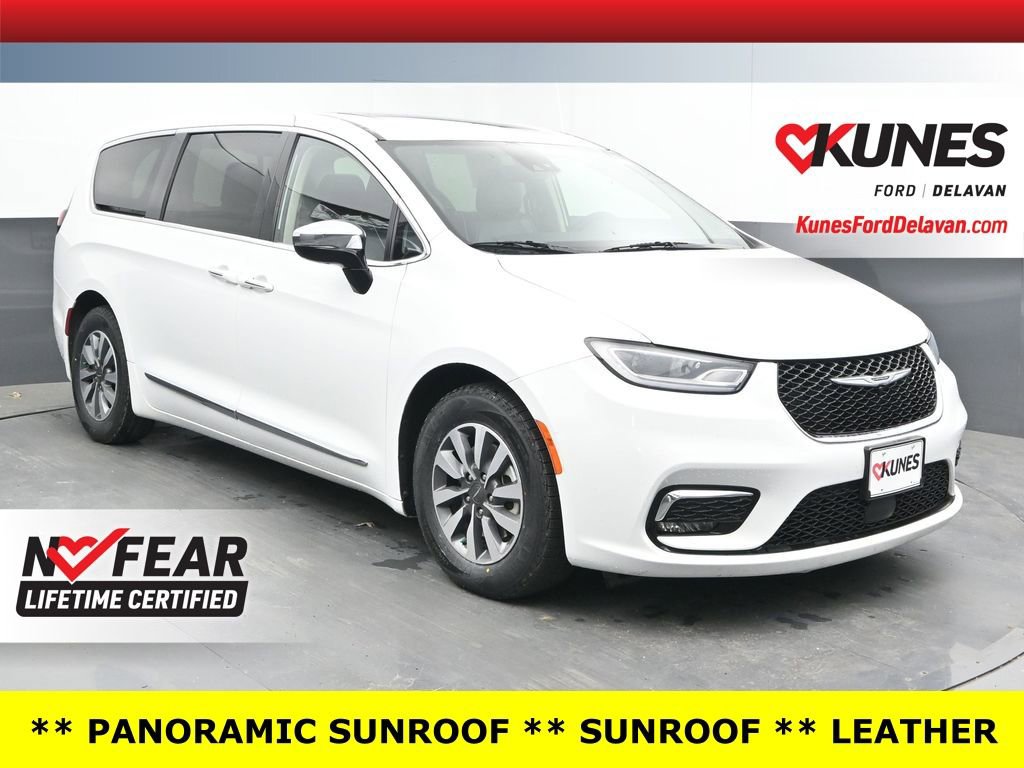Used 2023 Chrysler Pacifica Limited