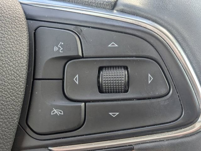 Used 2022 Buick Encore GX Select w/ Sport Touring Package image 25