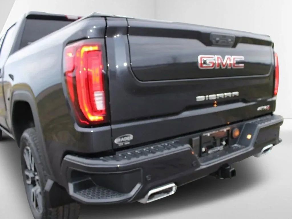 New 2026 GMC Sierra 1500 AT4 image 39
