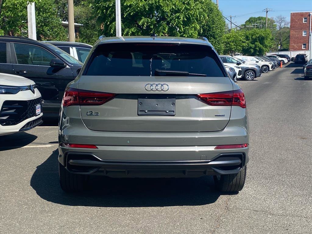 Used 2022 Audi Q3 2.0T Premium Plus AWD/4WD image 4