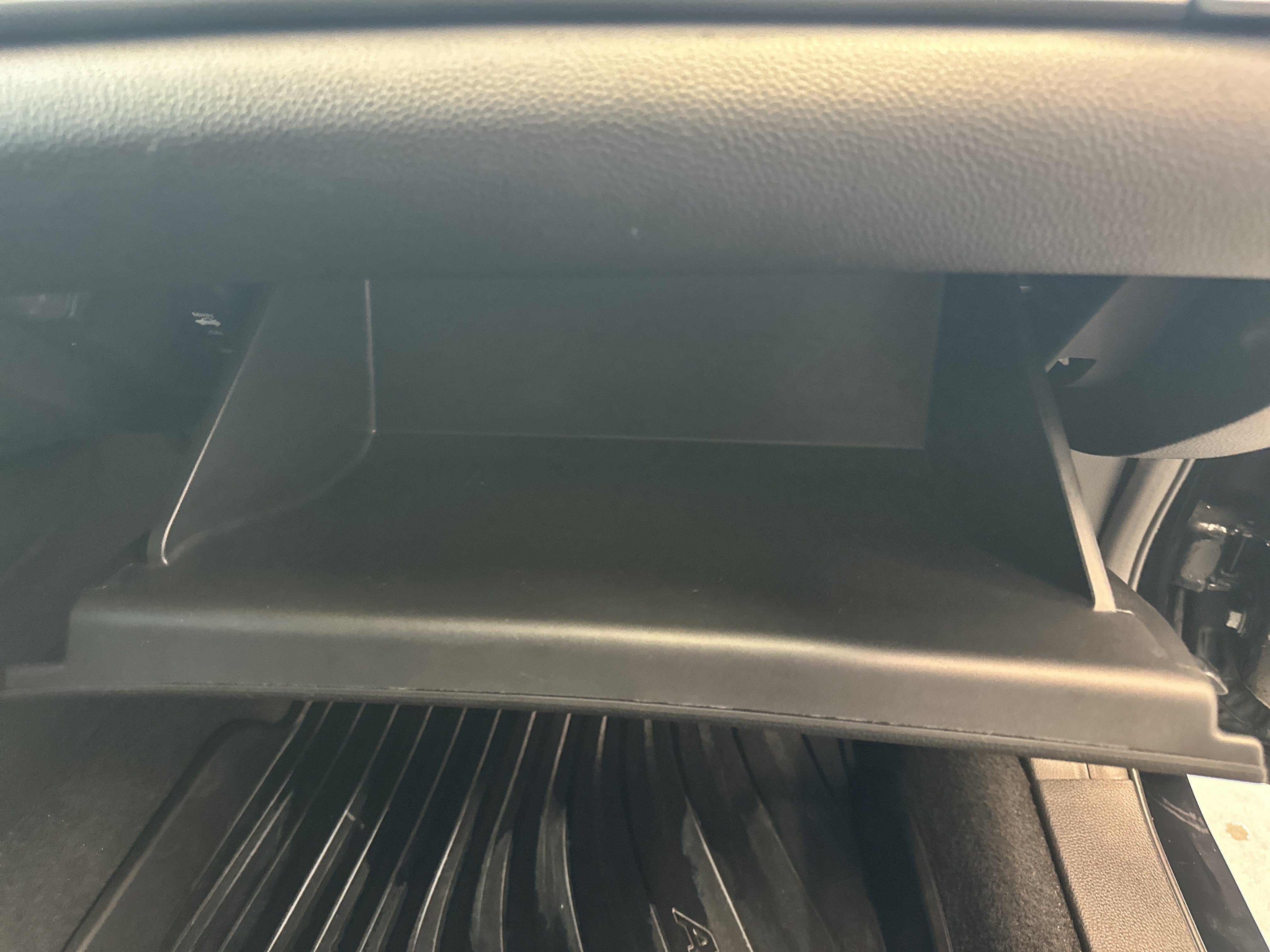 Used 2018 Honda Accord EX image 28