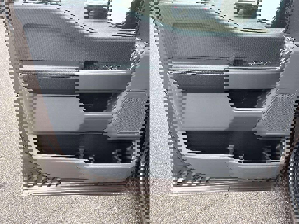 Used 2023 Ford F150 XLT image 16