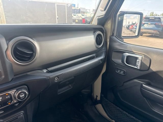 Used 2022 Jeep Gladiator Sport AWD/4WD image 21