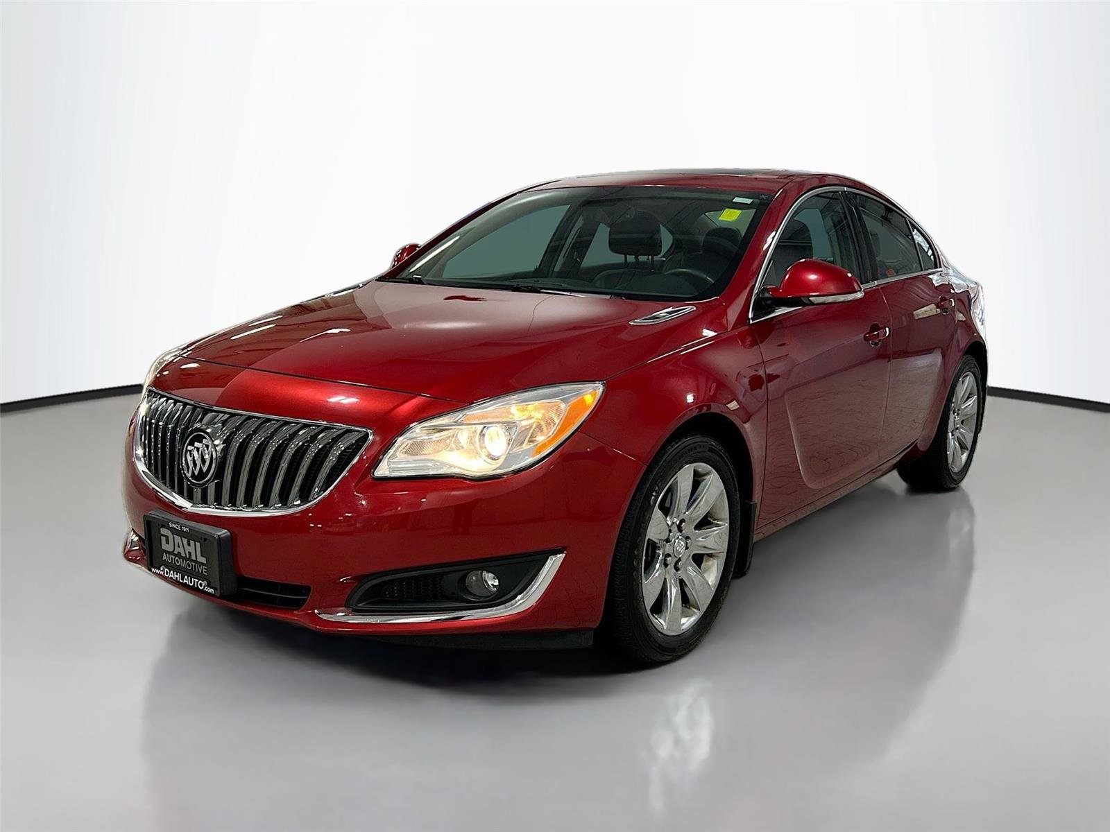 Used 2015 Buick Regal Premium w/ Experience Buick Package image 3