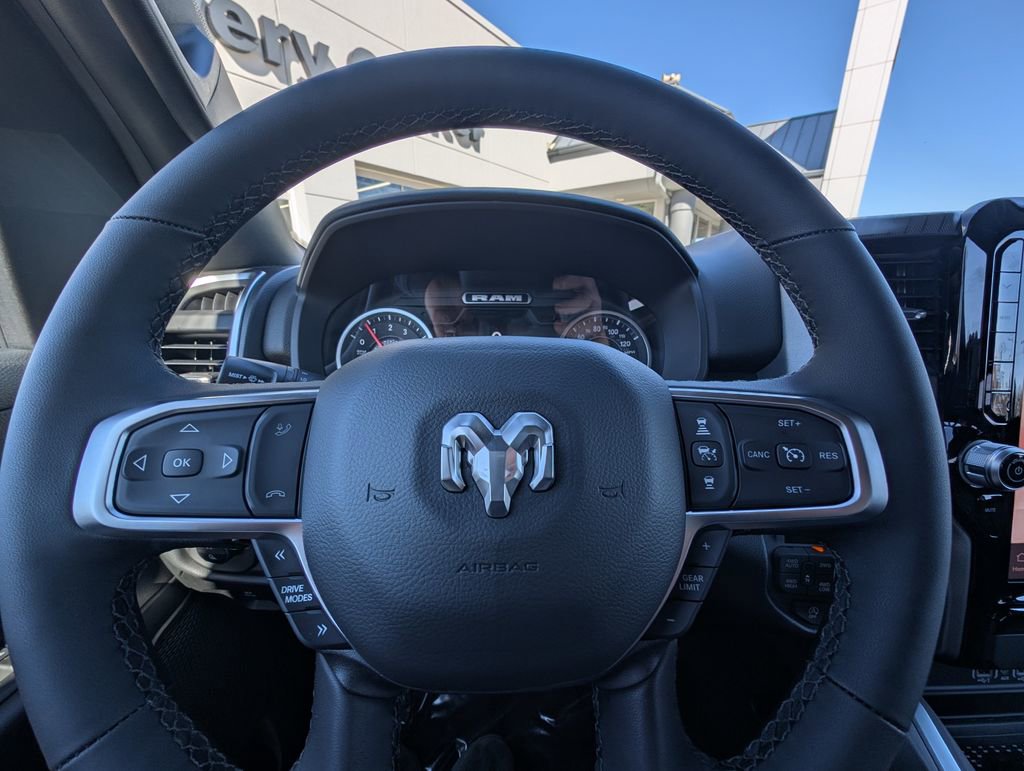 New 2026 RAM 1500 4x4 Crew Cab image 21
